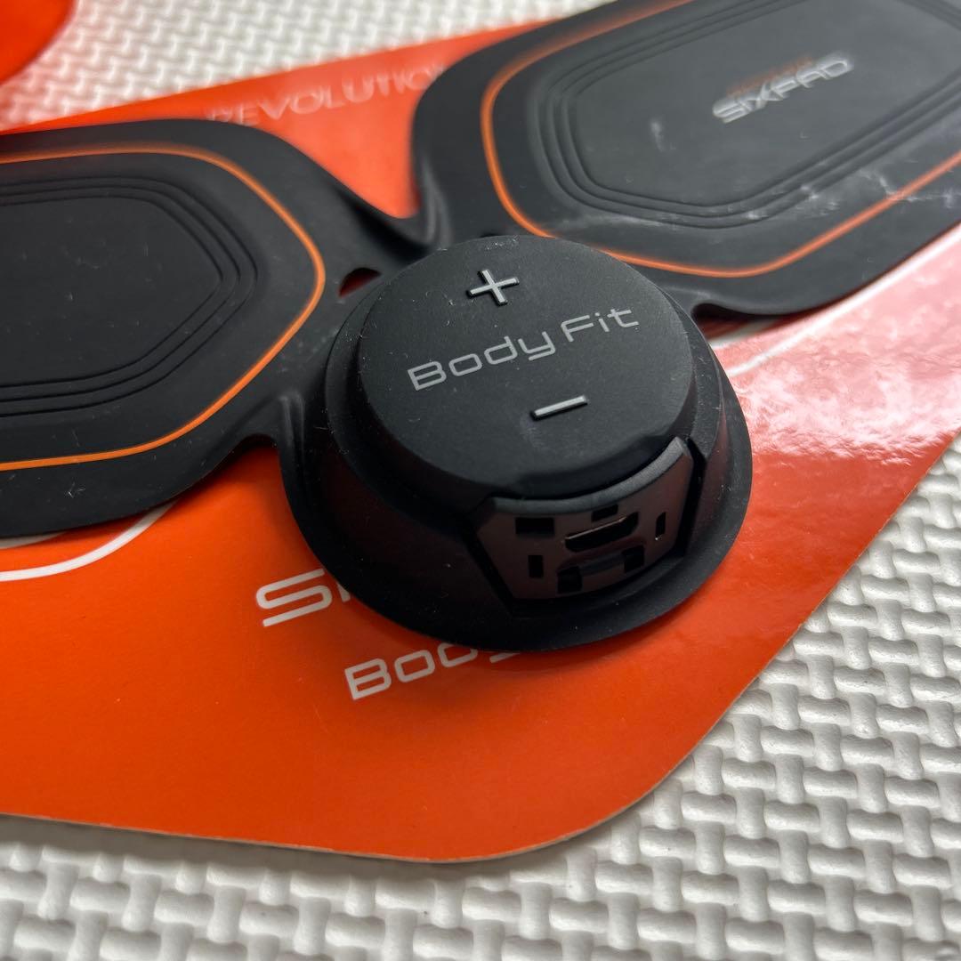 ジェル付　SIXPAD ボディフィット　2つセット