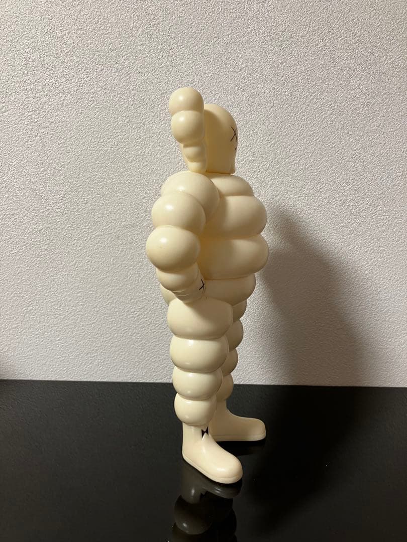 Kaws カウズ　CHUM ミシュランマン