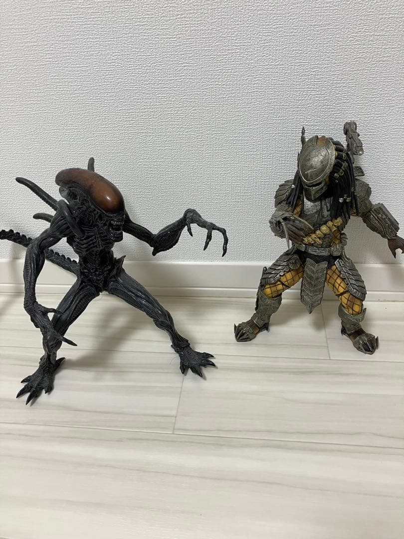 プレデター フィギュア 約30cm ➕エイリアン