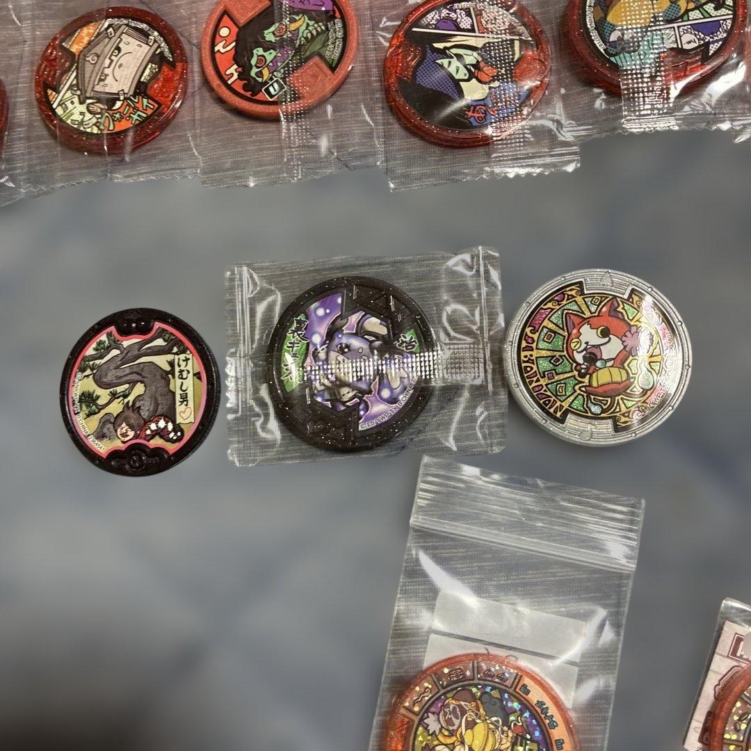 翔*様 妖怪メダル　大量　鬼太郎　エンマ　トレジャー　まとめ売り　うたメダル　ト