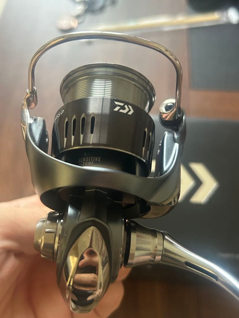 DAIWA AIRITY ST SF 2000SS-P リール