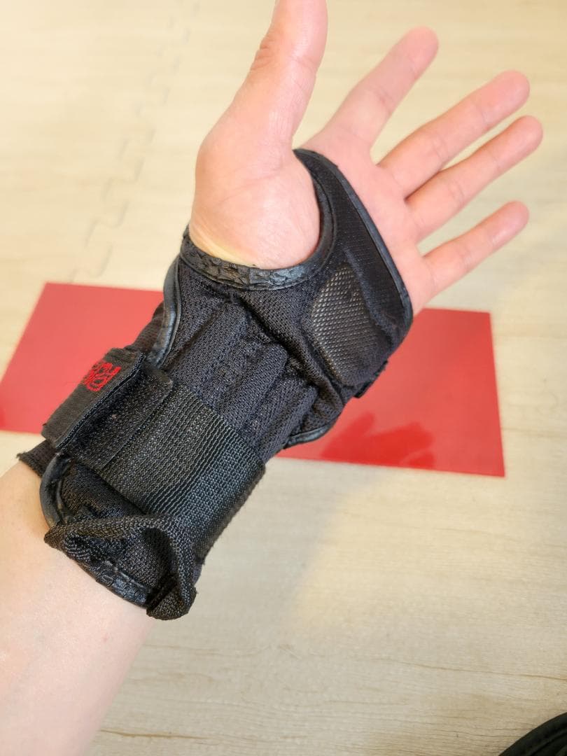 スノーボード男性用プロテクター各種オレンジ収納袋付き