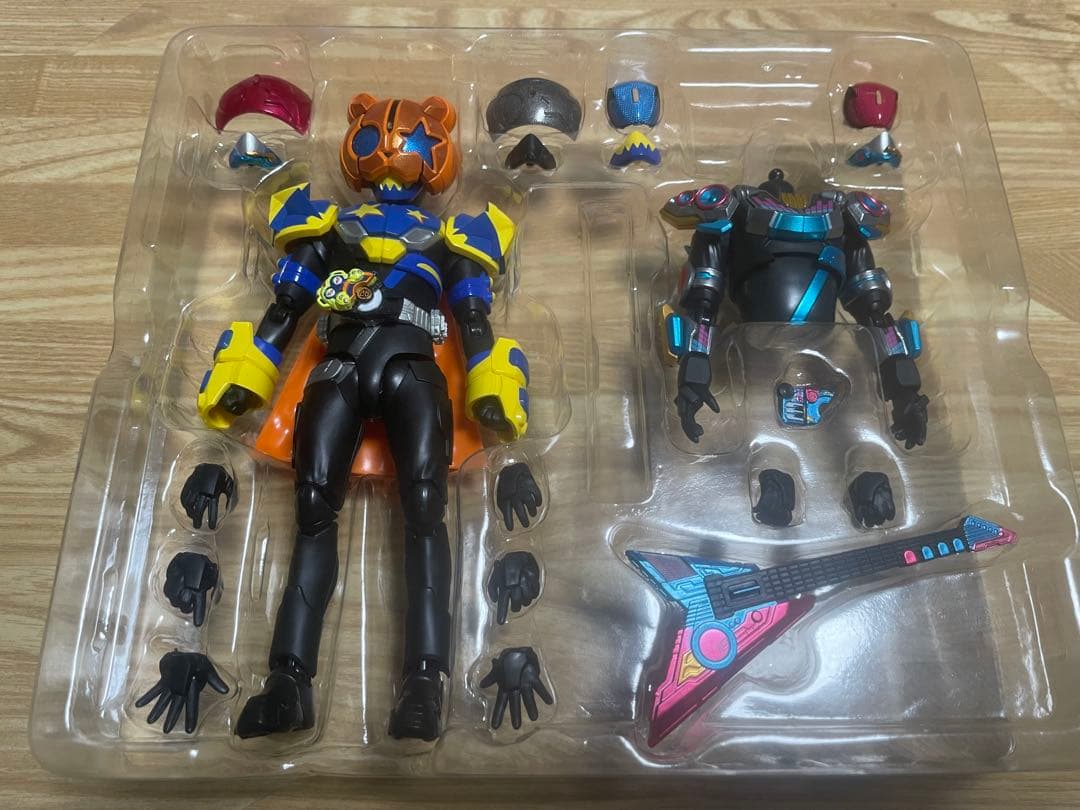 S.H.Figuarts 仮面ライダーパンクジャック モンスター ビートフォーム