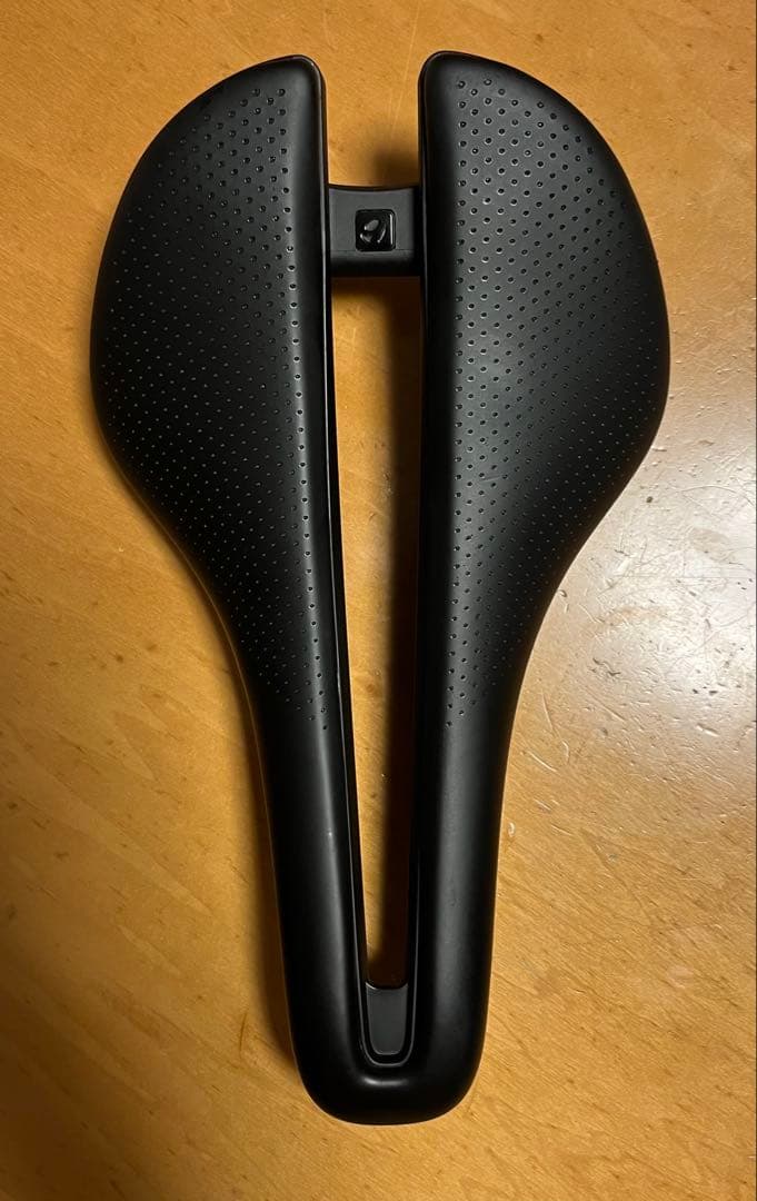 ボントレガー Aeolus Pro サドル　145mm