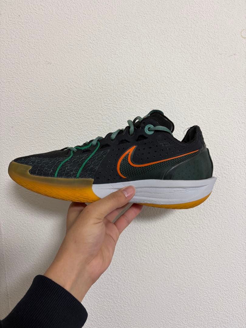 シューズ(男性用) NIKE GT CUT3