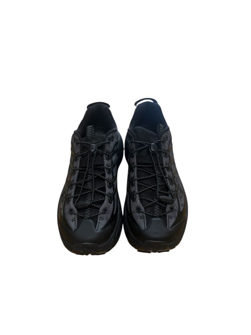 HOKA シューズ