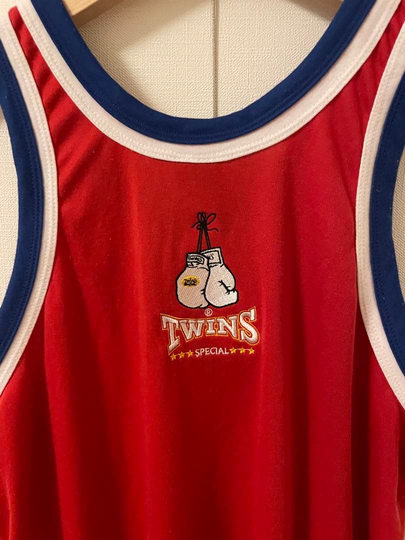 TWINS ツインズ タイ製 ムエタイ スタジアム 限定 タンクトップ M