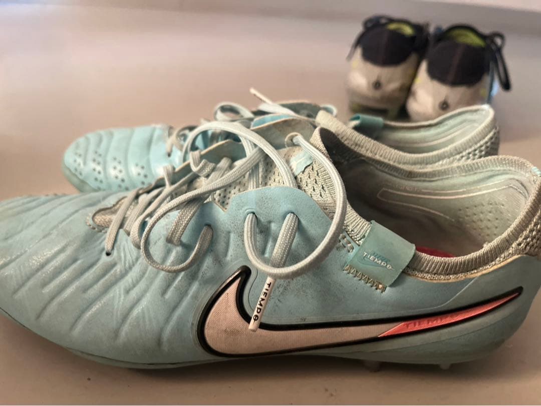 Nike ティエンポ　トップモデル水色