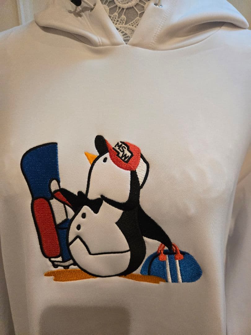 Munsingwearニューペンギンプリントホワイトワンピース（新品タグ付)