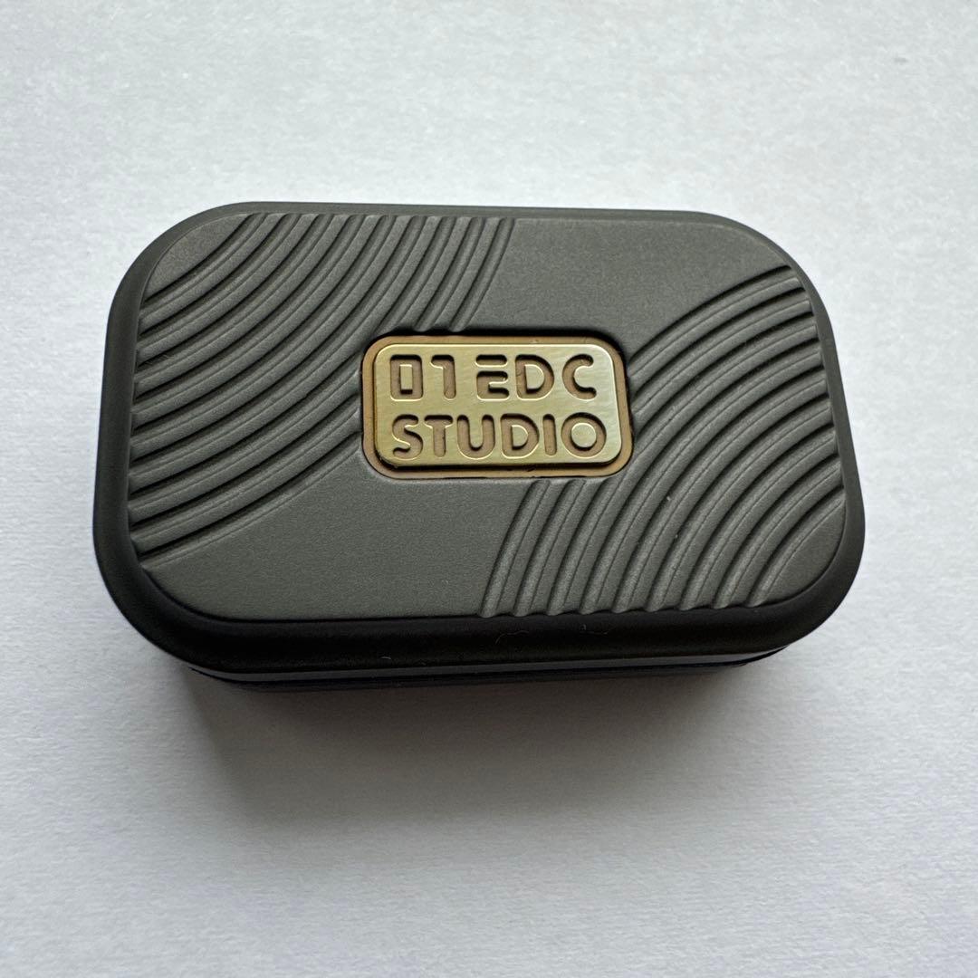 01EDC MINI Burger フィジェット正規品　ジルコニウム製49個限定