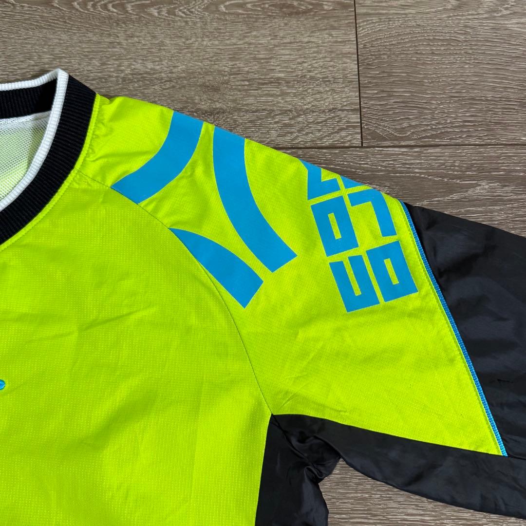 美品 umbro 防風性 裏メッシュ ピステ ウィンドブレーカー 上下 M