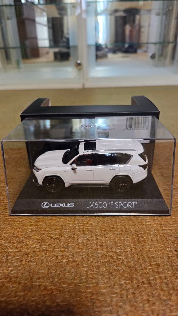 1/43 京商 レクサス LX 600 F Sport