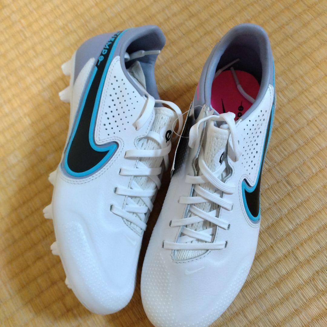 Nike Tiempo サッカーシューズ ホワイト/ブルー/ピンク24.5センチ