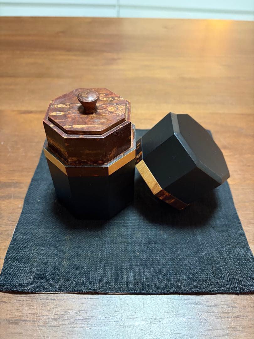 秋田伝統工芸『樺細工』の茶筒. 楊枝入.茶さじ.日本橋さるや楊枝入(楊枝)セット