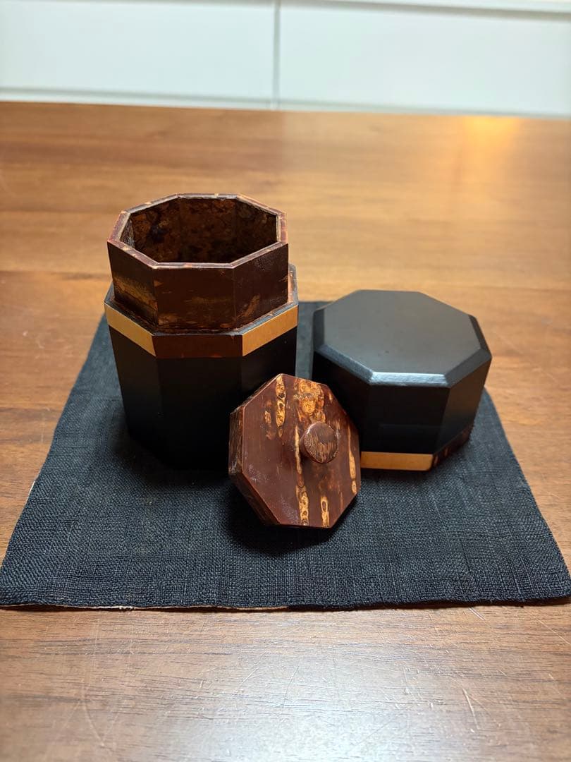秋田伝統工芸『樺細工』の茶筒. 楊枝入.茶さじ.日本橋さるや楊枝入(楊枝)セット