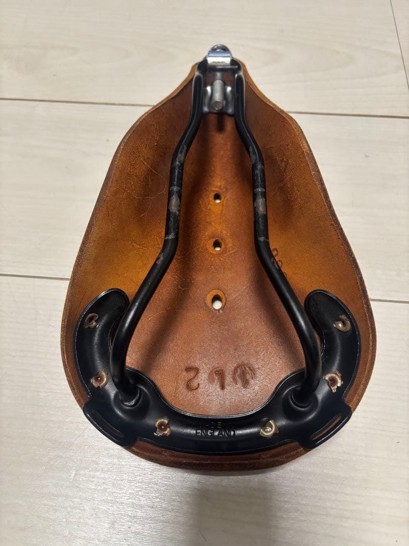 BROOKS ブラウンレザーサドルB17 CHAMPION NARROW