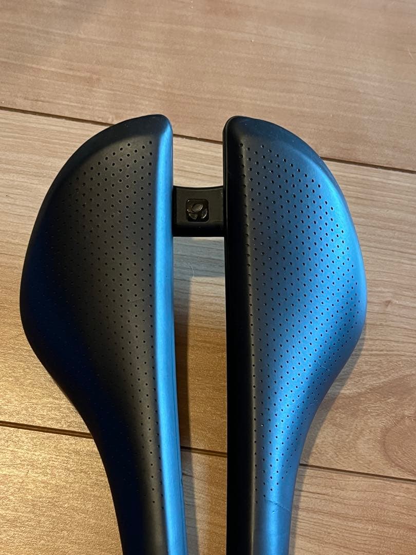 ボントレガー BONTRAGER Aeolus Elite サドル　145mm