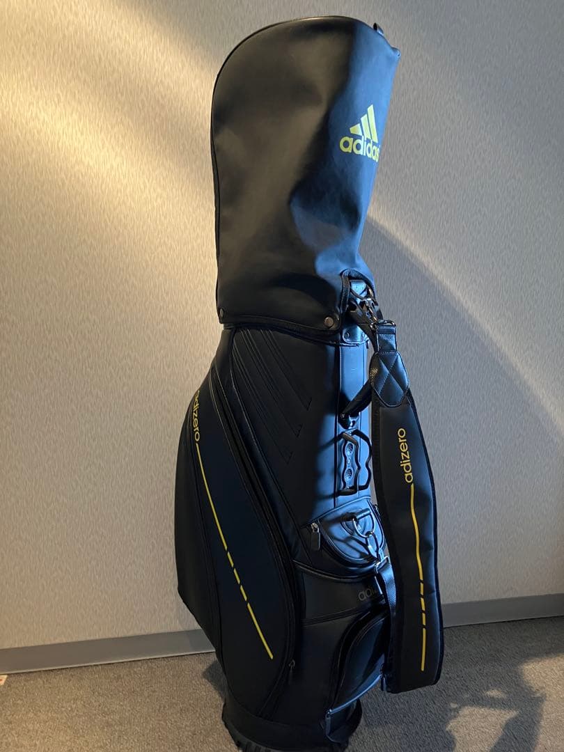 けけ　　adidas ゴルフバック