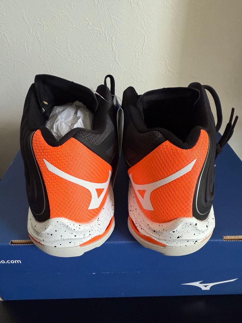 Mizuno WAVE LIGHTNING Z6 バレーボールシューズ