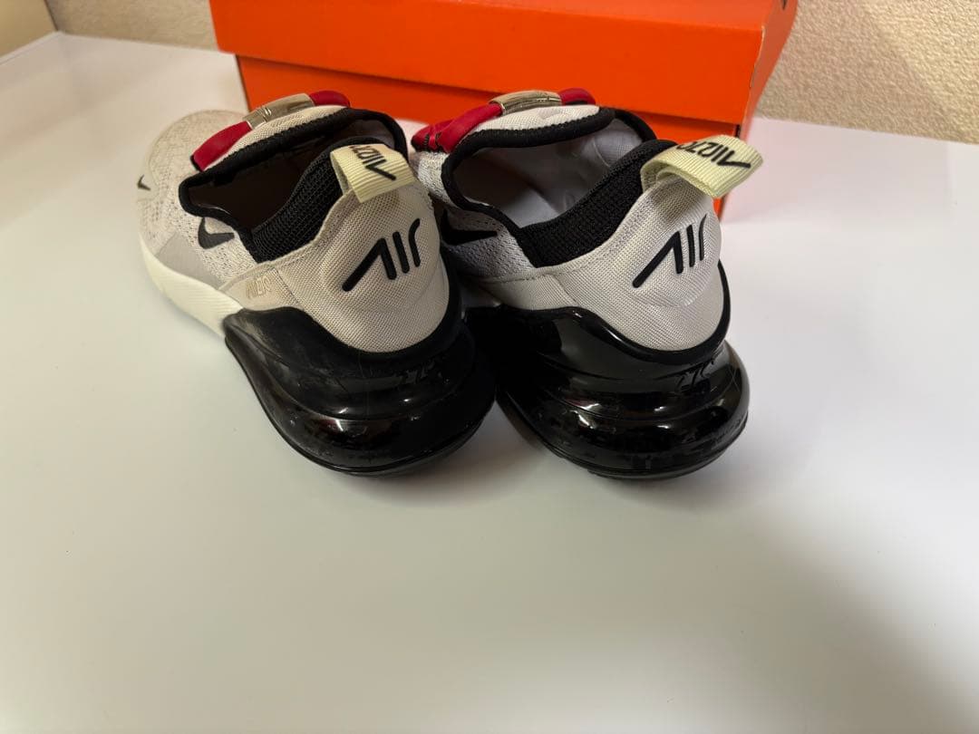 WMNS NIKE AIR MAX FLY 23.5cm 新品未使用　箱付き