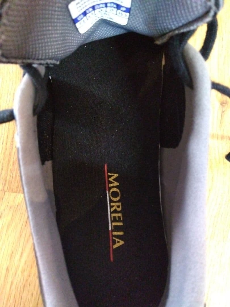 MORELIA ブラックサッカーシューズ
