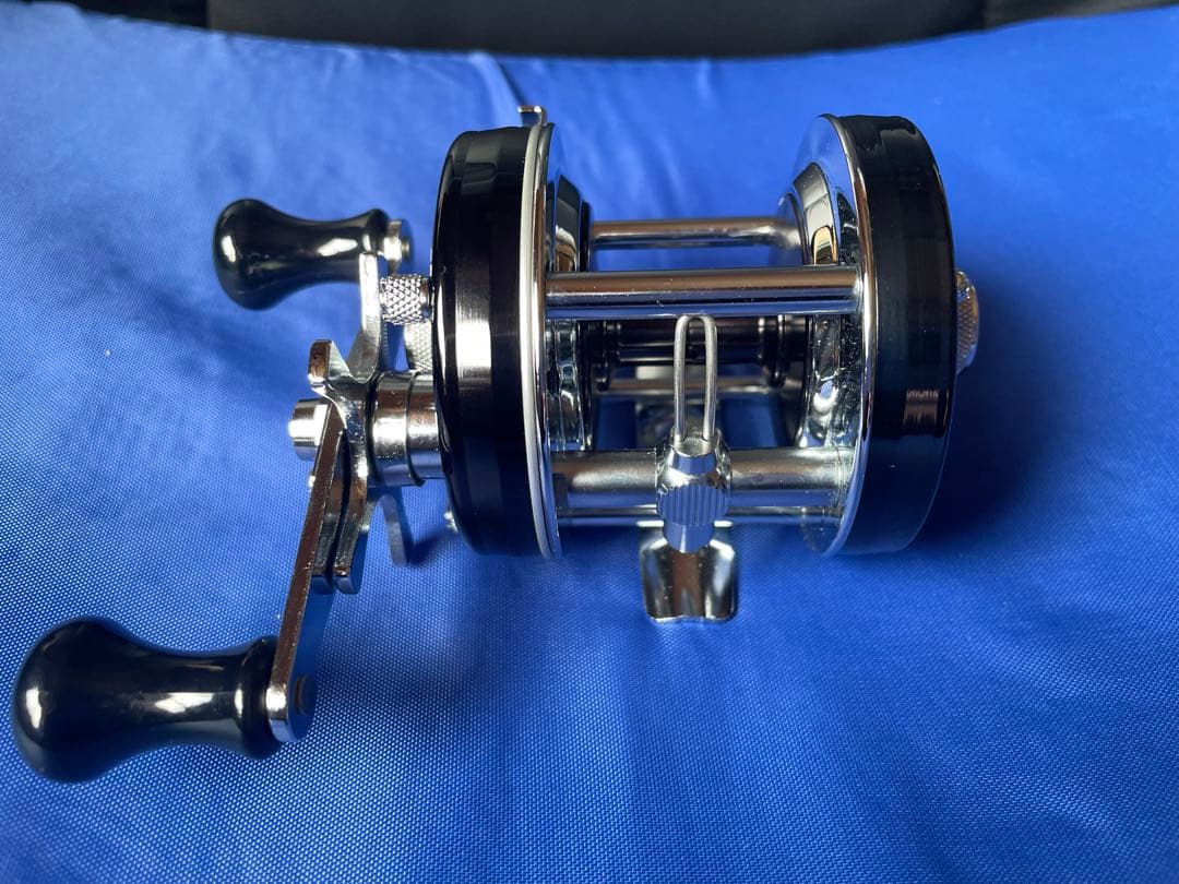 ABU Ambassadeur 5500C ブラックサイモン新品未使用