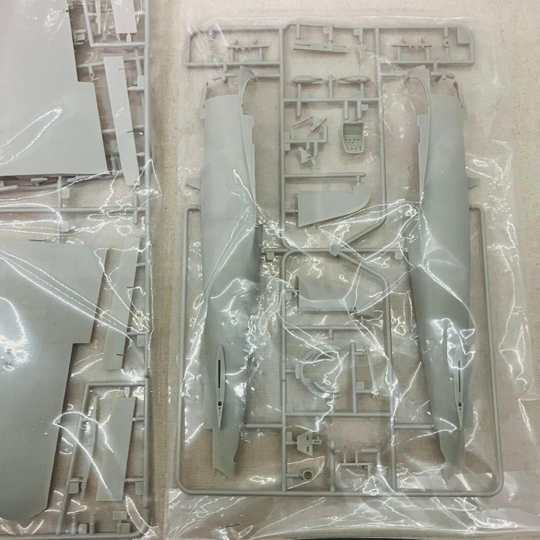 未組立 1/32エアークラフトシリーズNO.9 三菱 海軍零式艦上戦闘機五二型