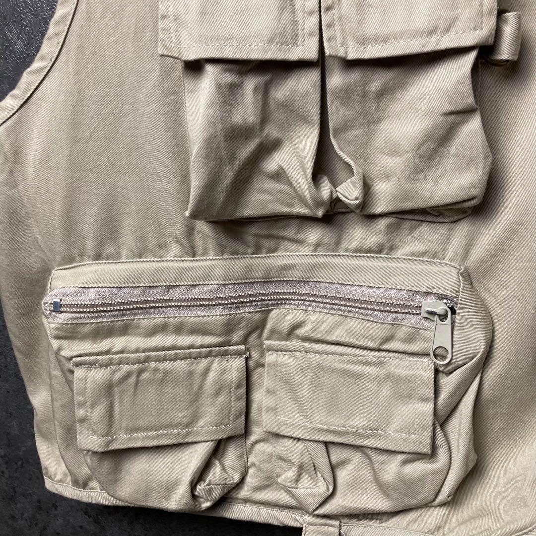 VINTAGE　フィッシングベスト　古着　ポケット　背面　ジップ