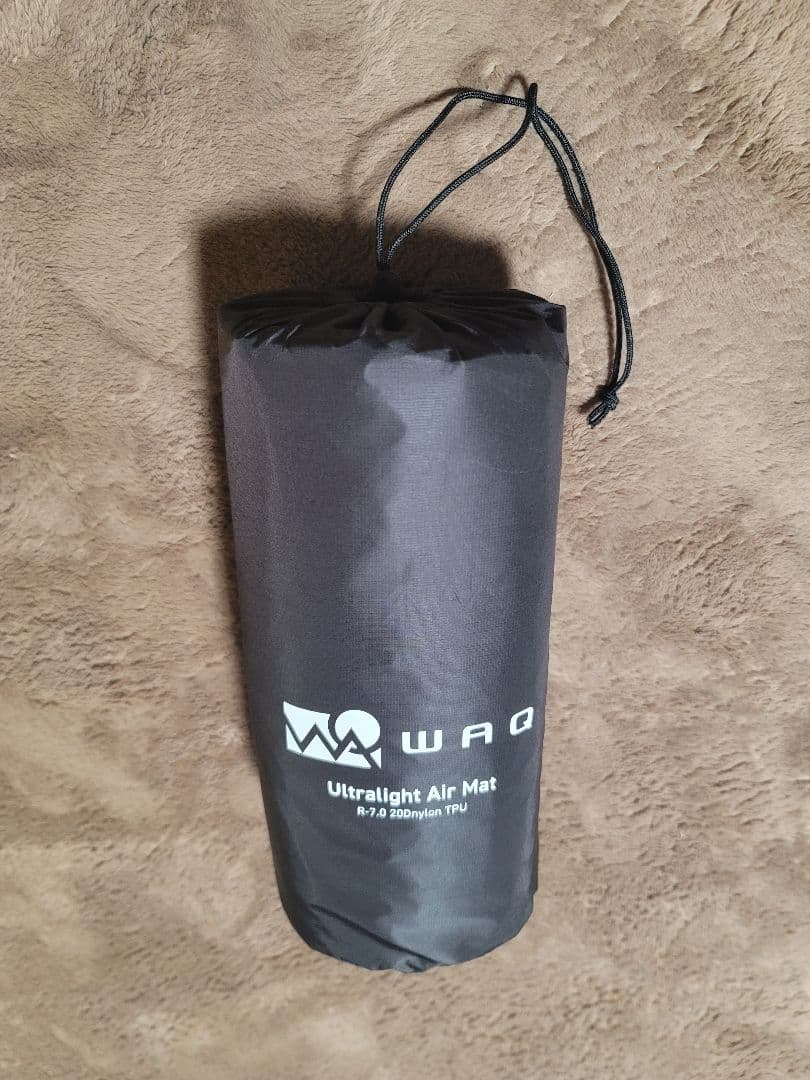 WAQ Ultra Light Air Mat スクエア型 BLACK