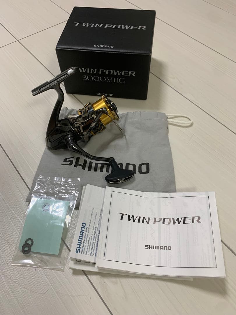 シマノ　20ツインパワー 3000MHG