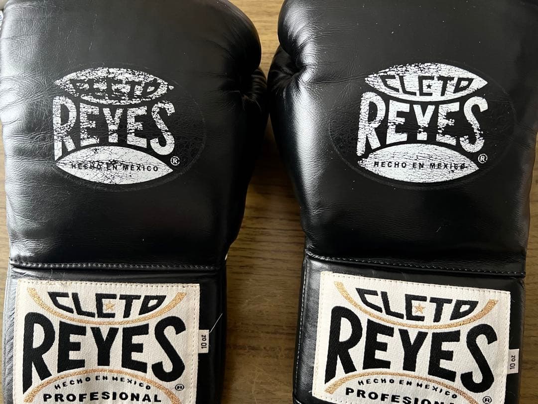 CLETO REYES ボクシンググローブ 10オンス　紐式