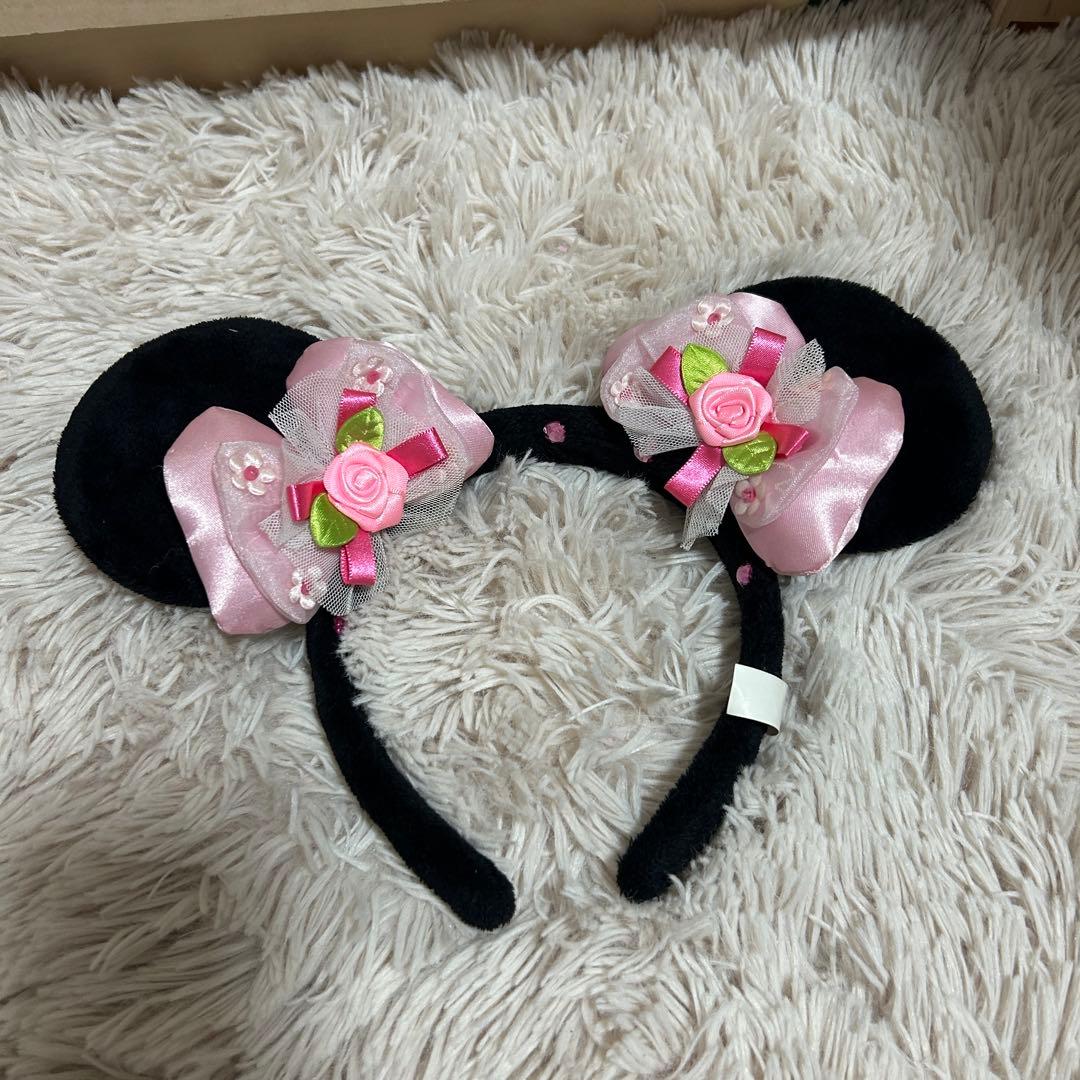 ミニー　カチューシャ　ピンク　薔薇　花　ディズニー 2個セット
