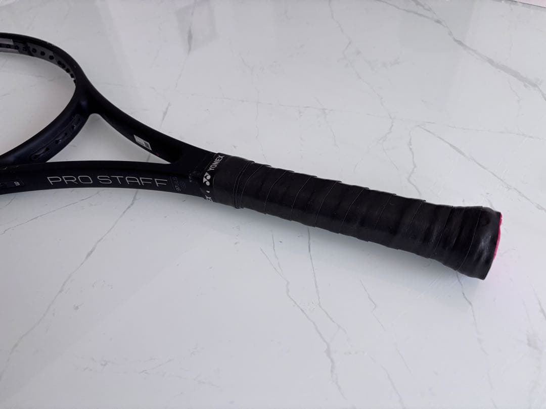Wilson Pro Staff ブラック テニスラケット　Federer