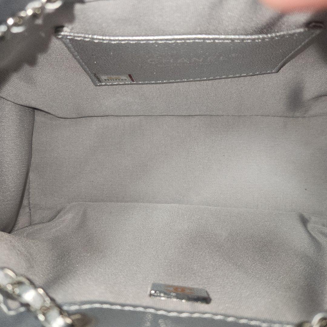 CHANEL シルバー キルティングバッグ　ノベルティ