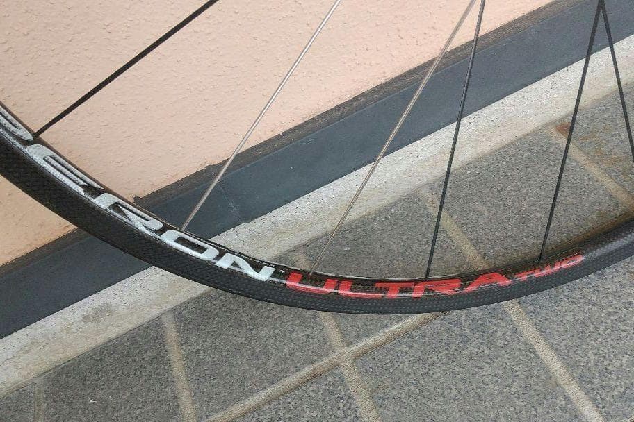 Campagnoloハイペロン・ウルトラ 2（シマノ11速／クリンチャー）
