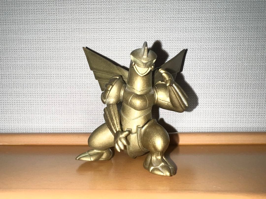 黄金 パルキア ポケセン限定 モンスターボールゲットくじ フィギュア ゴールド