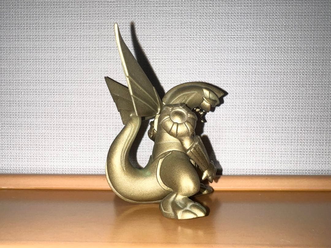 黄金 パルキア ポケセン限定 モンスターボールゲットくじ フィギュア ゴールド