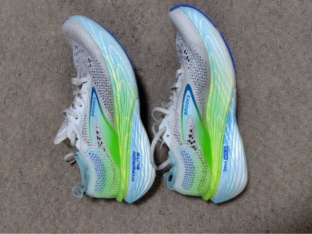 BROOKS ハイペリオンエリート4pb