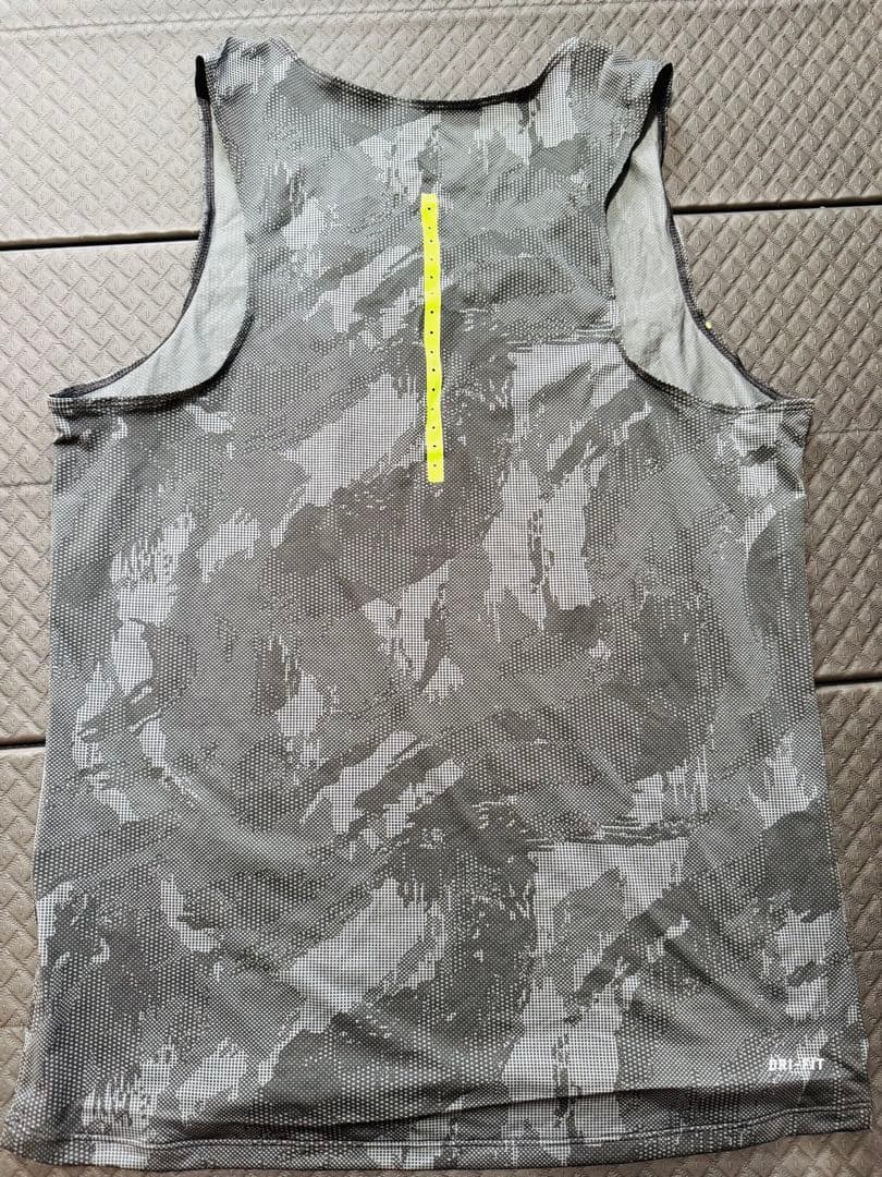 【美品】ナイキ シングレット Sサイズ