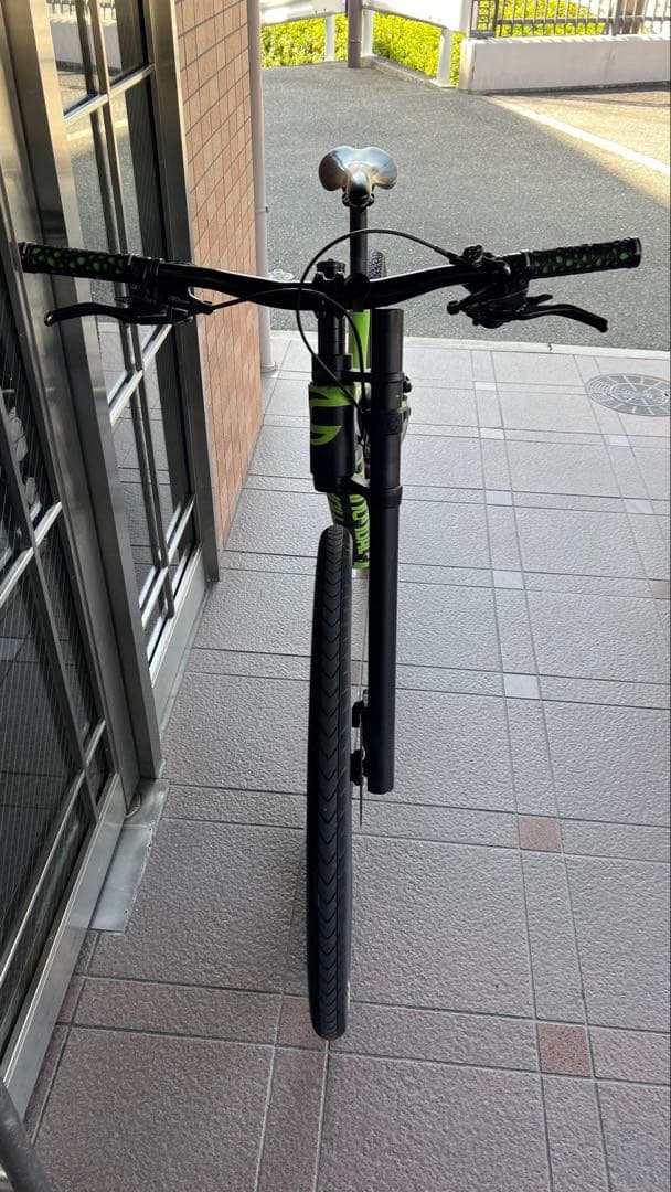 あみキャノンデール　Trigger カーボン　27.5 lefty