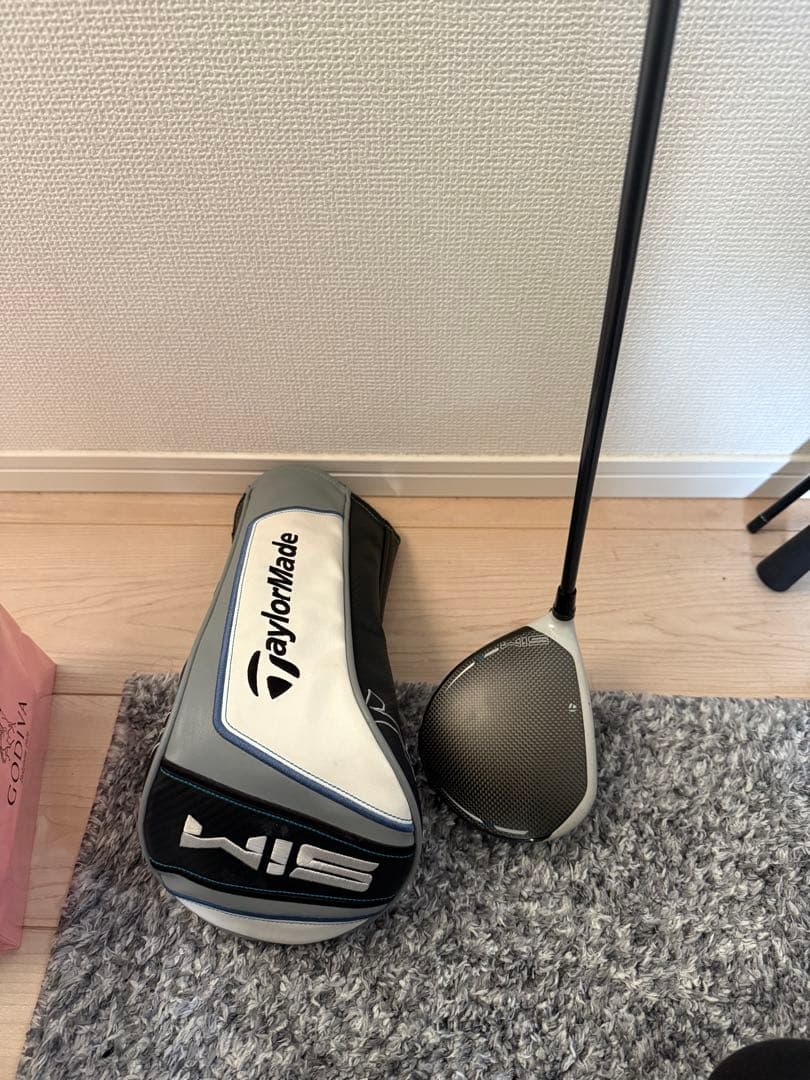 TaylorMade SIM MAX ドライバー ヘッドカバー付き