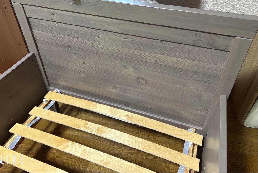 IKEA 伸長式 ベッド フレーム 販売終了カラー イケア