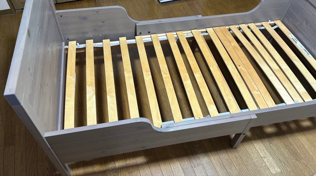 IKEA 伸長式 ベッド フレーム 販売終了カラー イケア