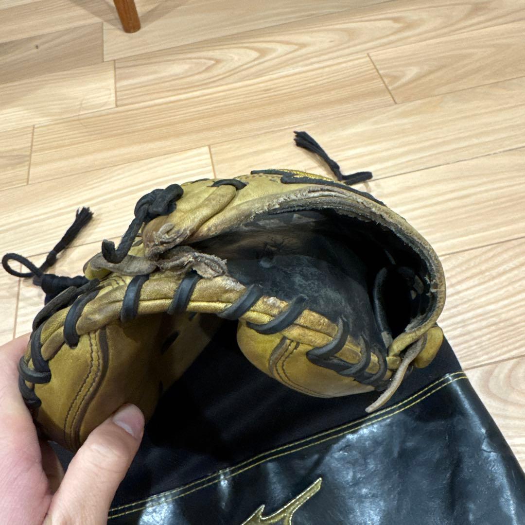 硬式用オーダーキャッチャーミット阿部慎之助選手モデル