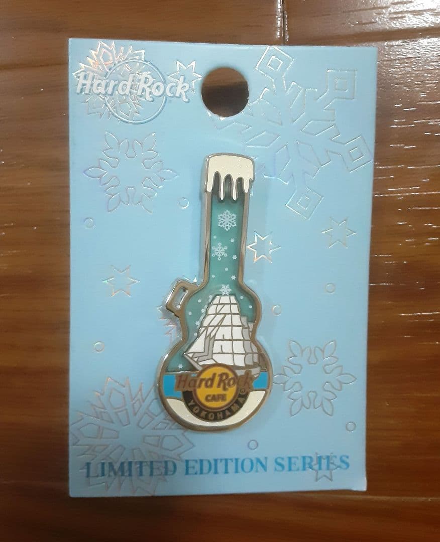ハードロックカフェ Hard Rock Cafe グラスピンバッチ pin