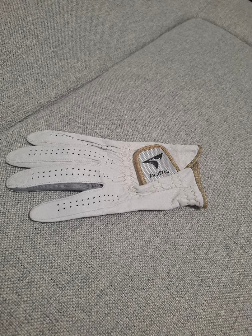 宮里藍プロ　サイン入り キャップ　ボール　グローブセット