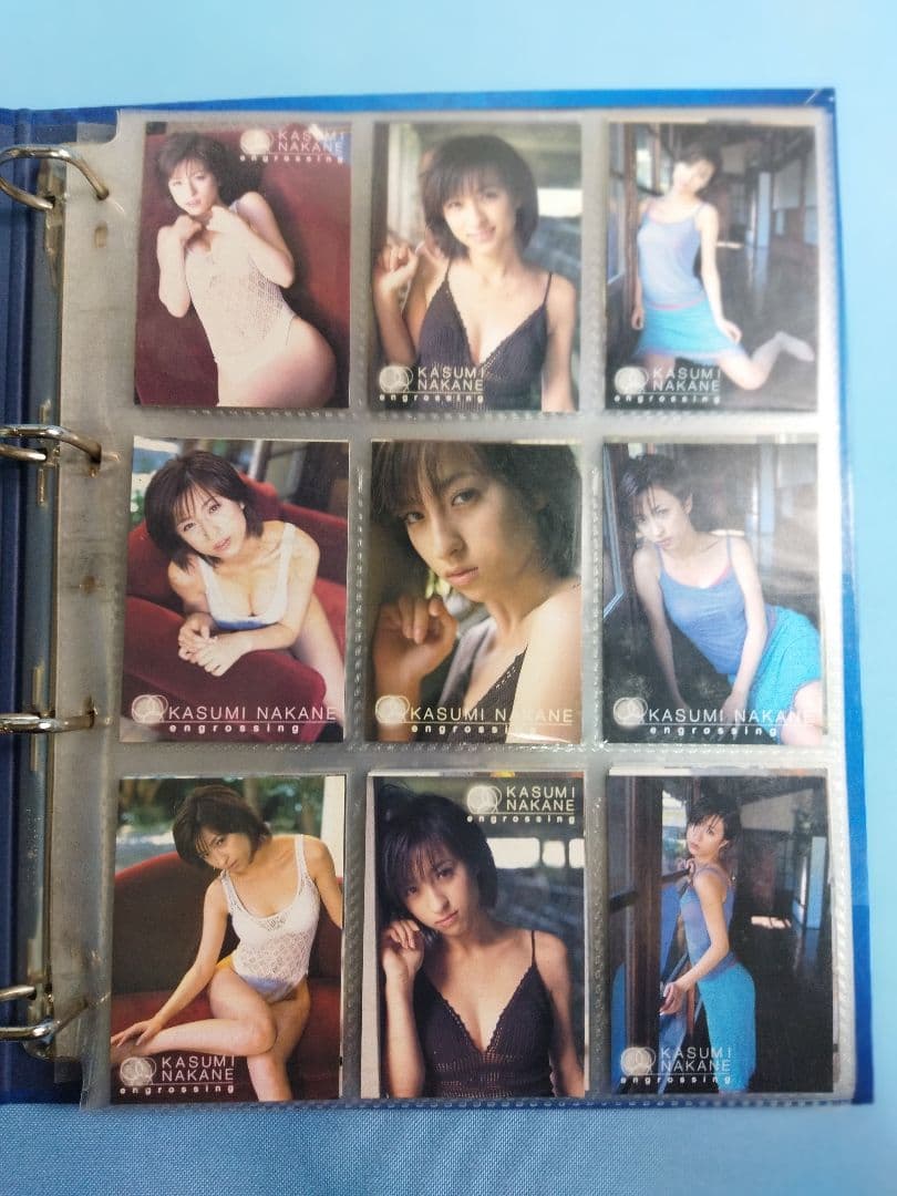 仲根かすみ　2005年カレンダー　トレカなどまとめセット　元タレント