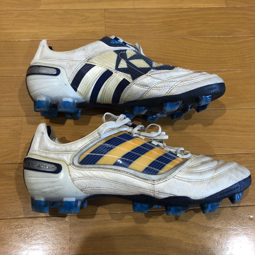 アディダスサッカースパイクプレデター