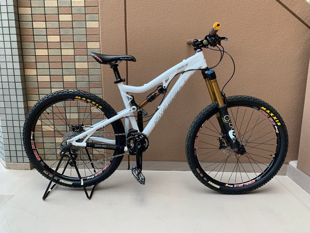 サンタクルーズ　SANTA CRUZ BLUR LT マウンテンバイク