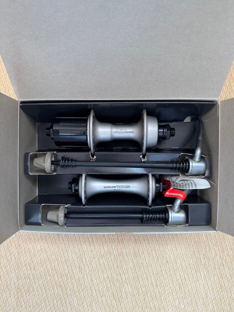 shimano 105 フリーハブ　前後セット　32H
